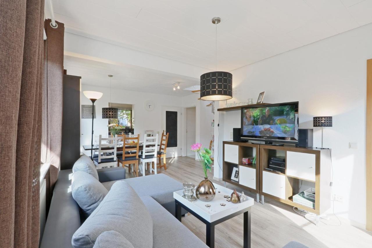 Seepark Kirchheim Ferienhaus Bei Diane Mit Sauna Exteriör bild