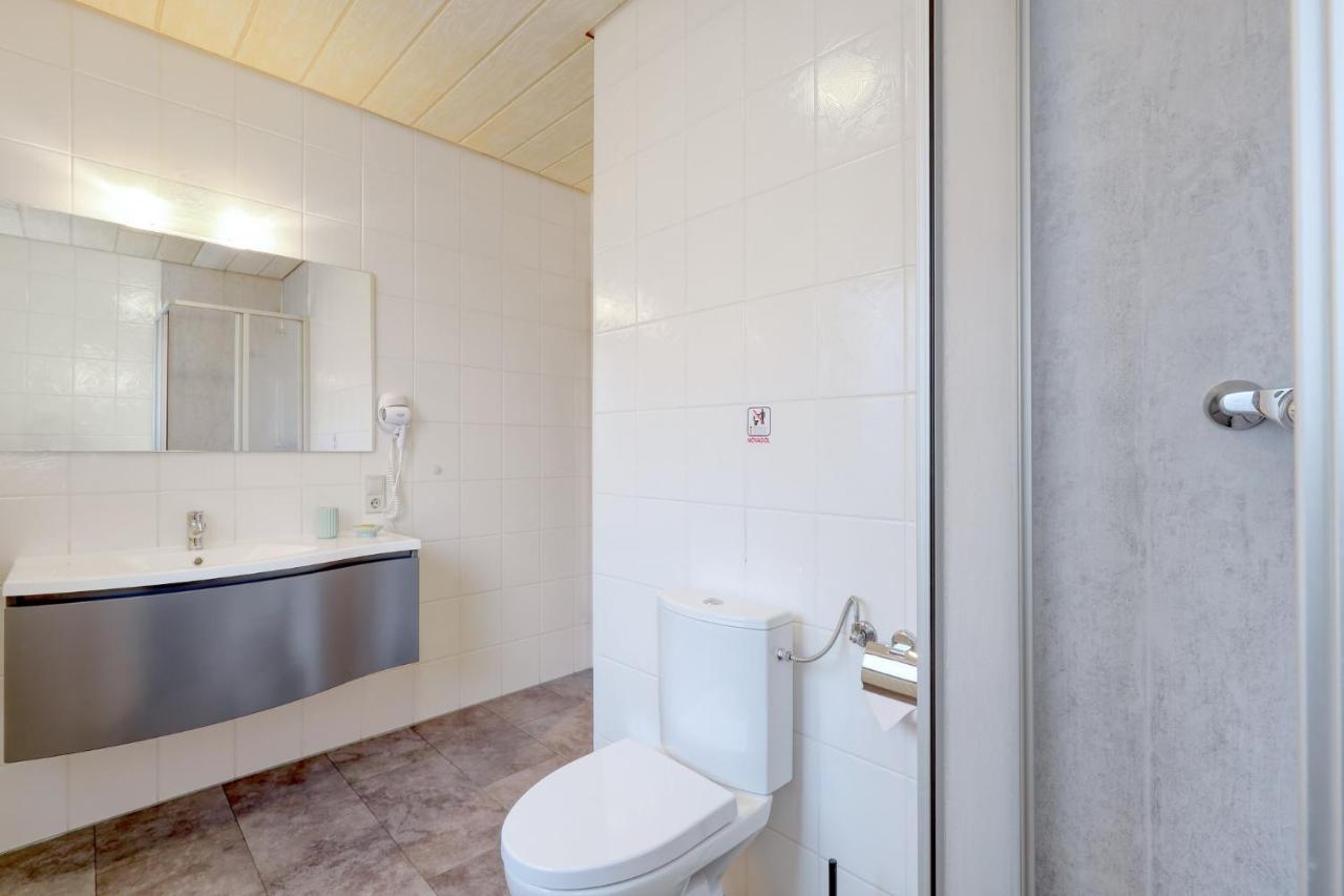 Seepark Kirchheim Ferienhaus Bei Diane Mit Sauna Exteriör bild