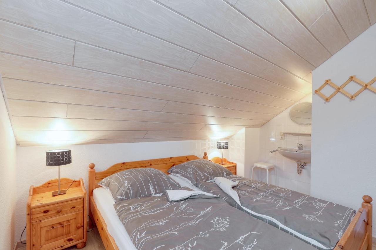 Seepark Kirchheim Ferienhaus Bei Diane Mit Sauna Exteriör bild